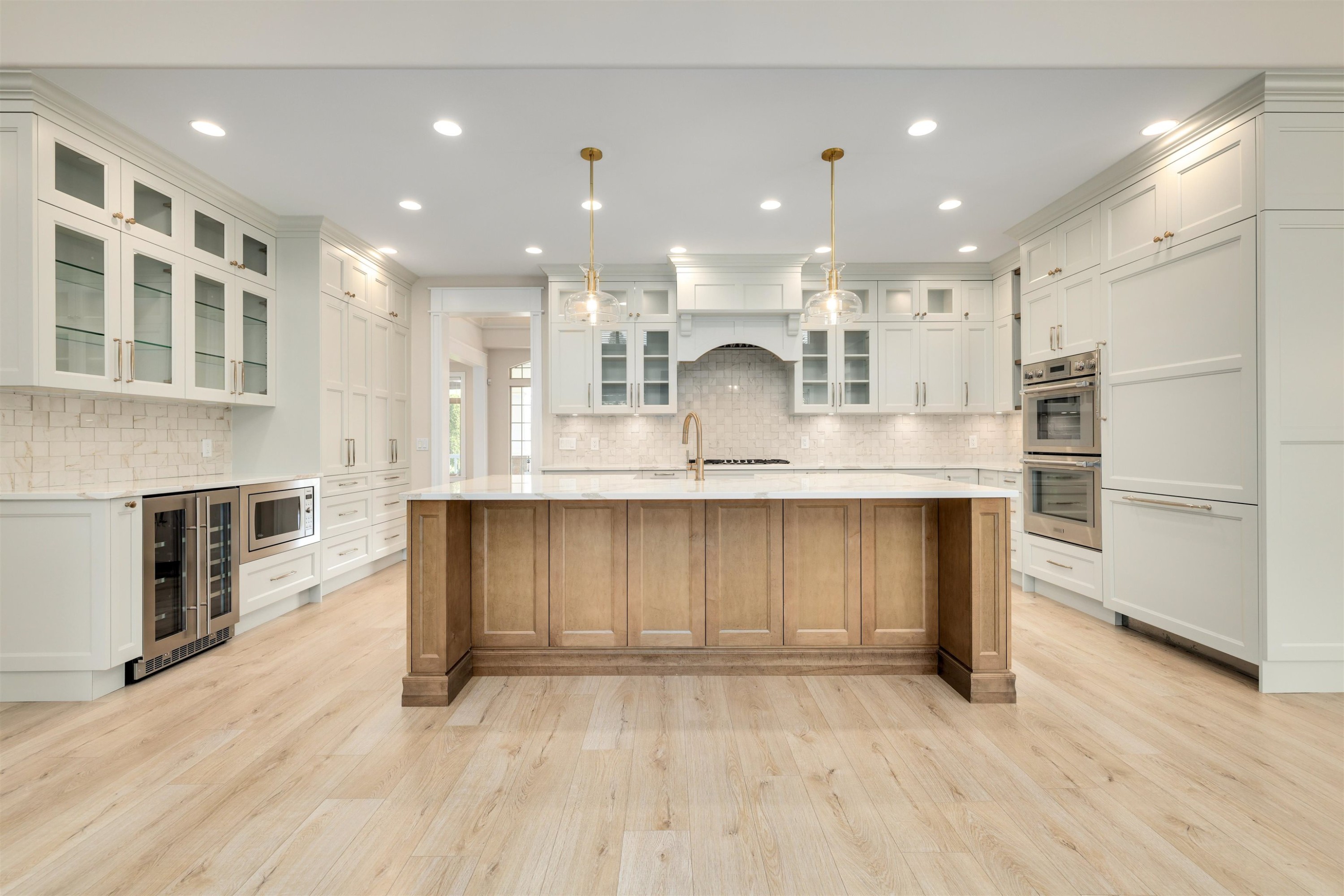 









2323


133

Street,
Surrey,




BC
V4A 9T7

