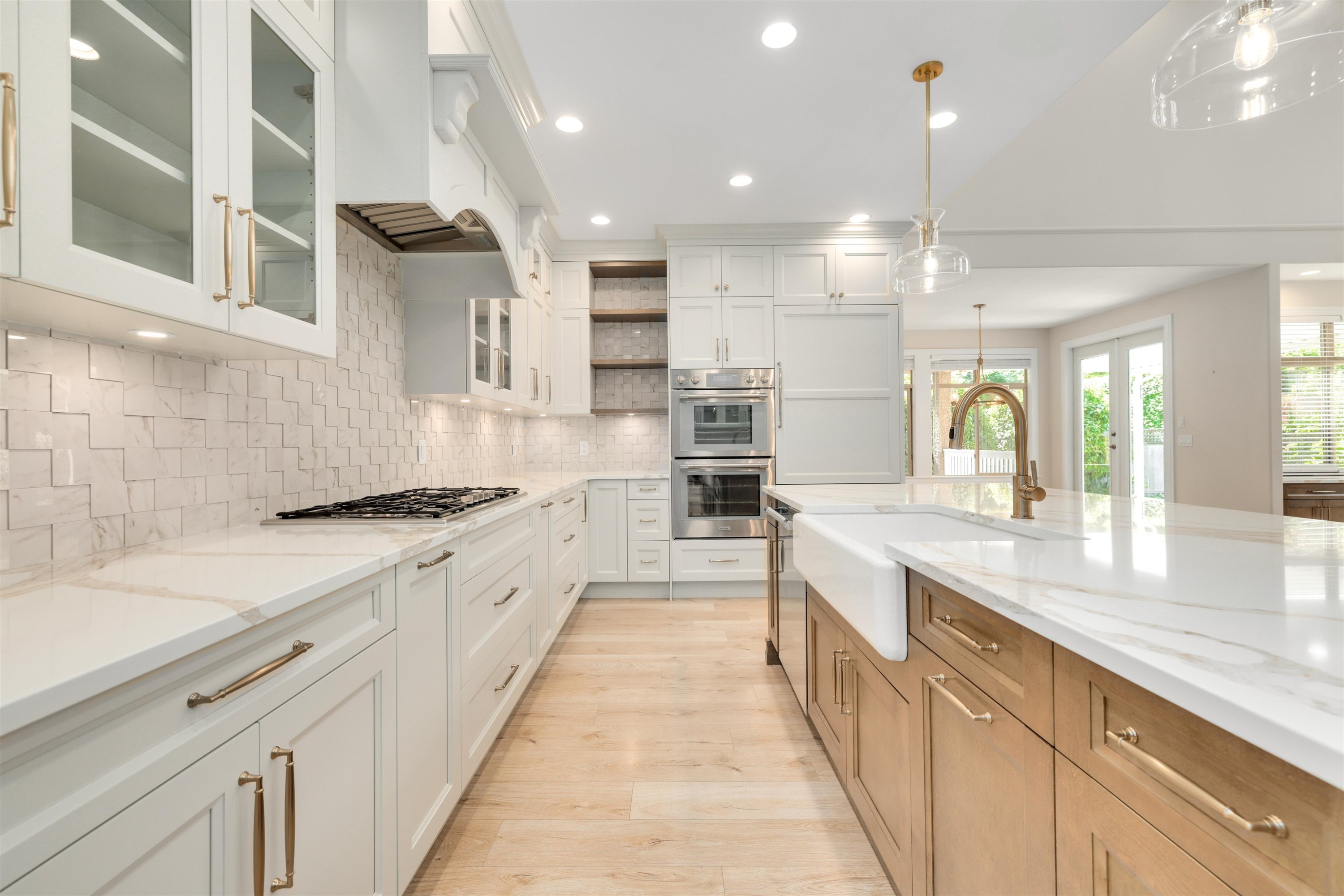 









2323


133

Street,
Surrey,




BC
V4A 9T7

