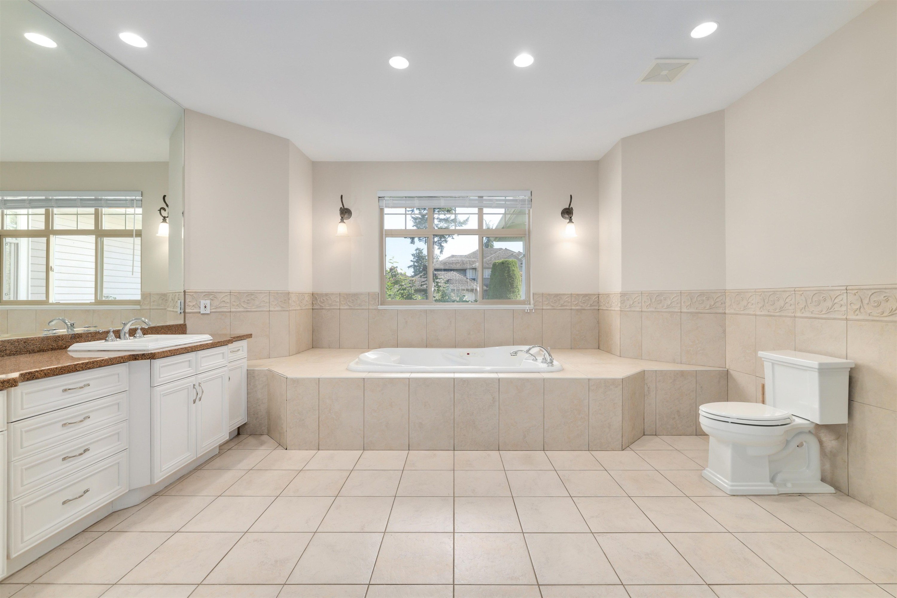 









2323


133

Street,
Surrey,




BC
V4A 9T7

