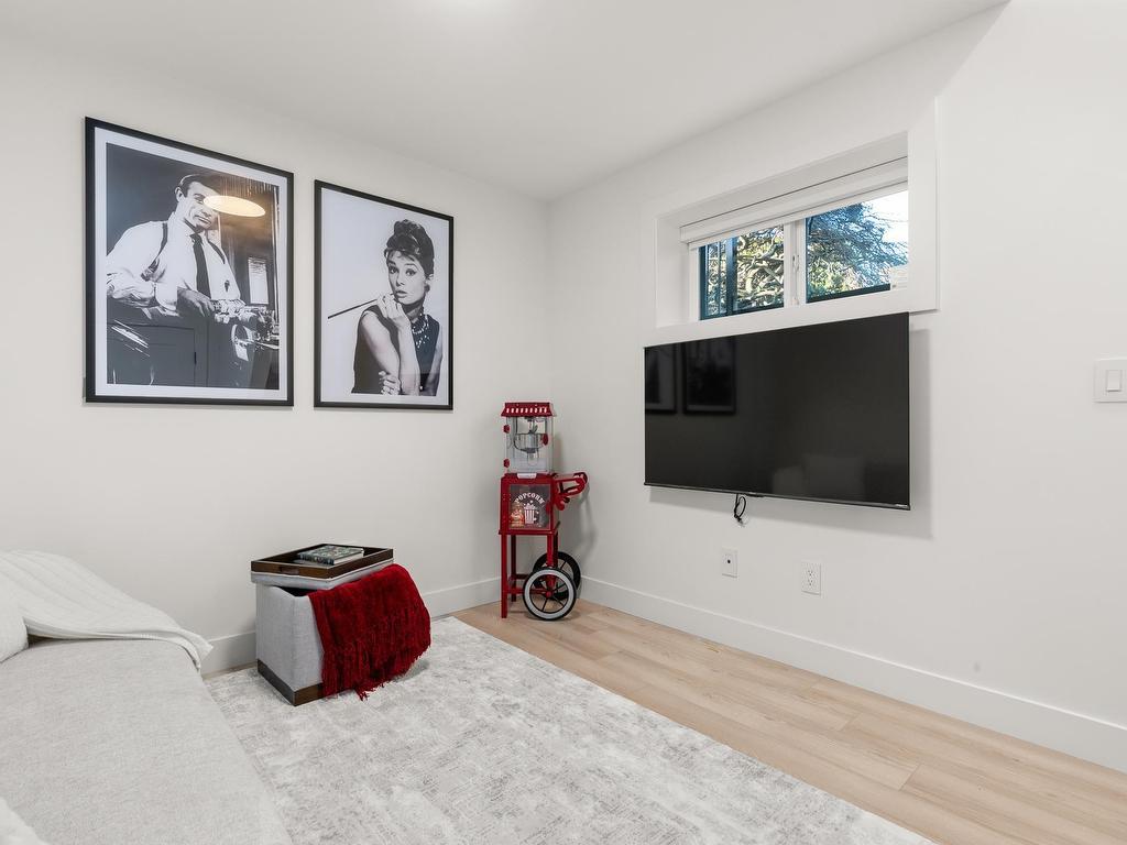 









9328


Ebor

Road,
Delta,




BC
V4C 4R3

