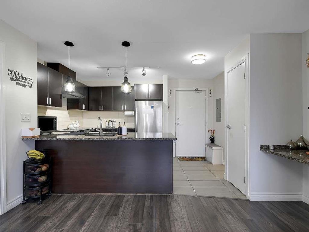 









7511


120

Street, 215,
Delta,




BC
V4C 0C1

