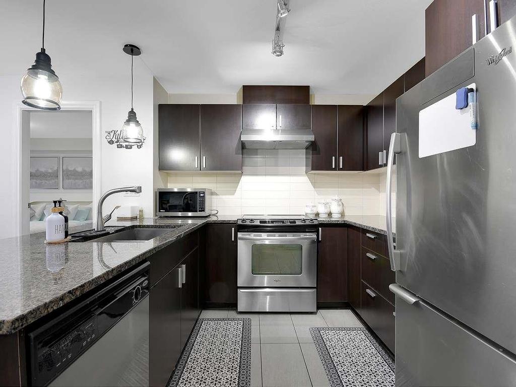 









7511


120

Street, 215,
Delta,




BC
V4C 0C1

