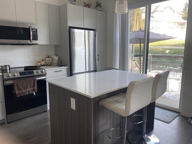 









15235


Sitka

Drive, 58,
Surrey,




BC
V3S 0A9

