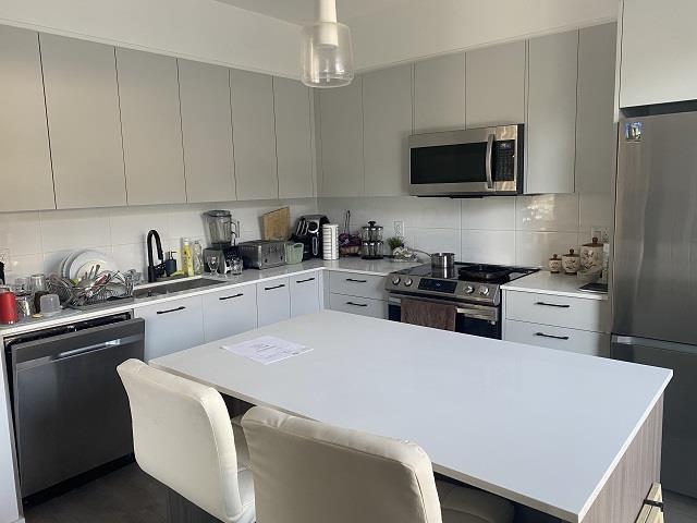









15235


Sitka

Drive, 58,
Surrey,




BC
V3S 0A9

