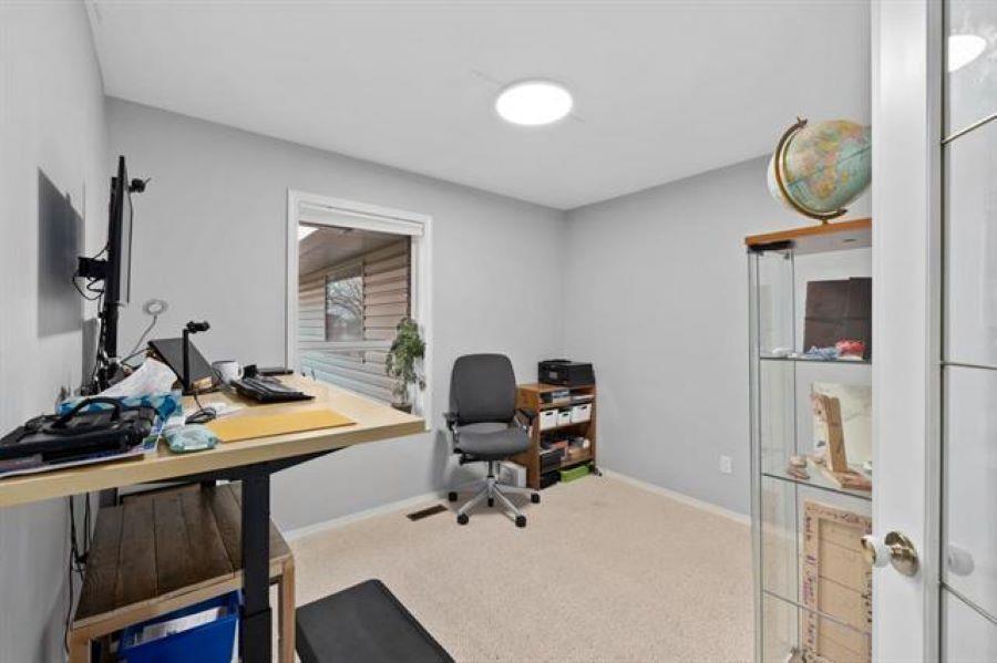 









14247


86

Avenue,
Surrey,




BC
V3W 0S6

