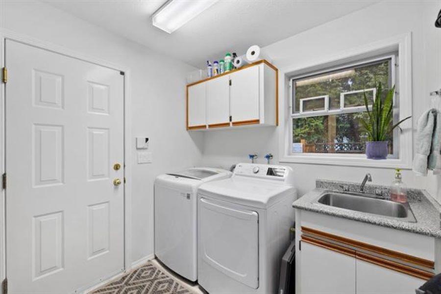 









14247


86

Avenue,
Surrey,




BC
V3W 0S6

