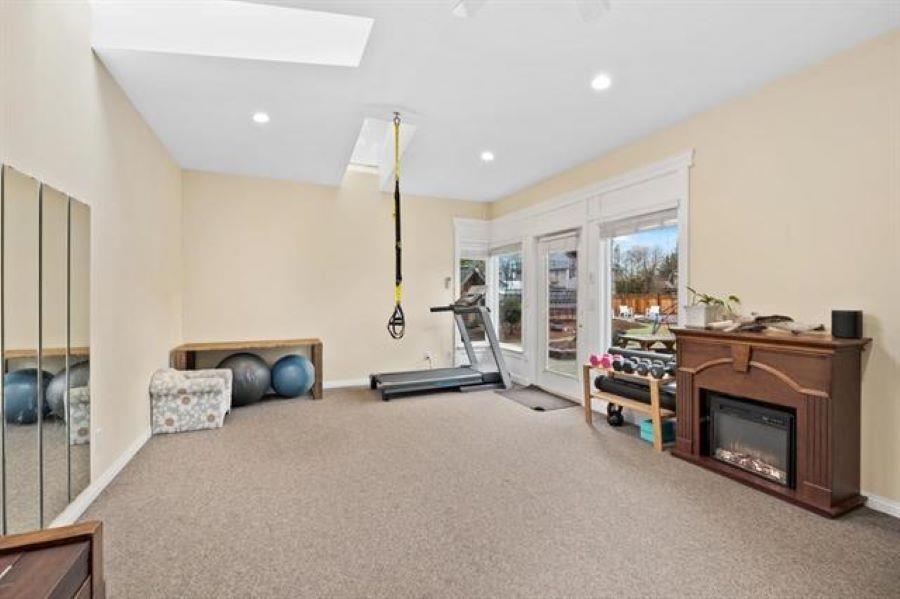 









14247


86

Avenue,
Surrey,




BC
V3W 0S6

