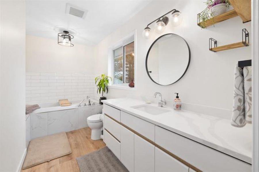 









14247


86

Avenue,
Surrey,




BC
V3W 0S6

