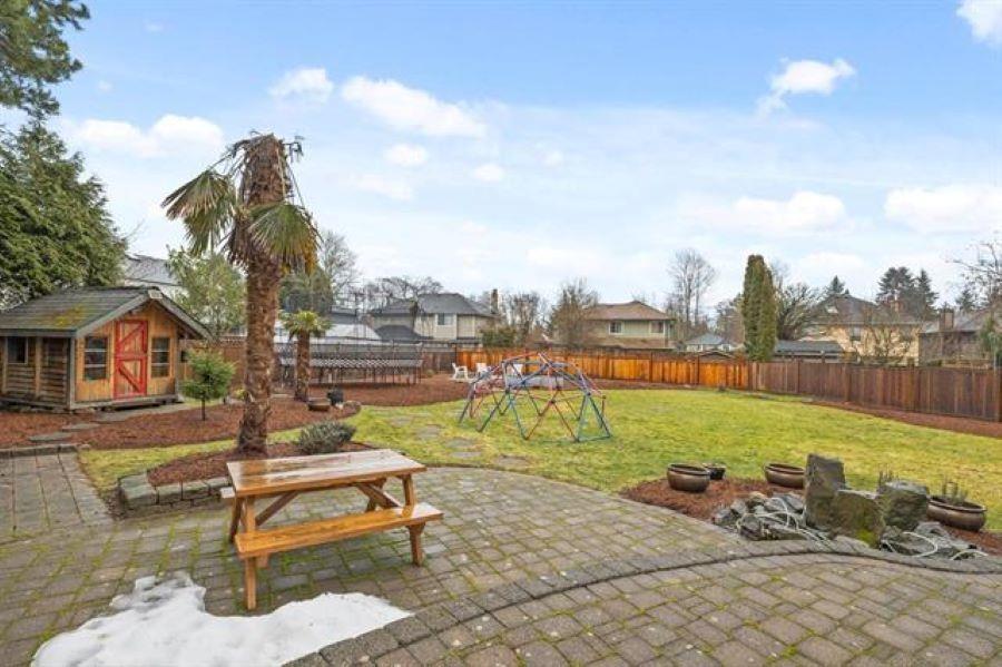 









14247


86

Avenue,
Surrey,




BC
V3W 0S6

