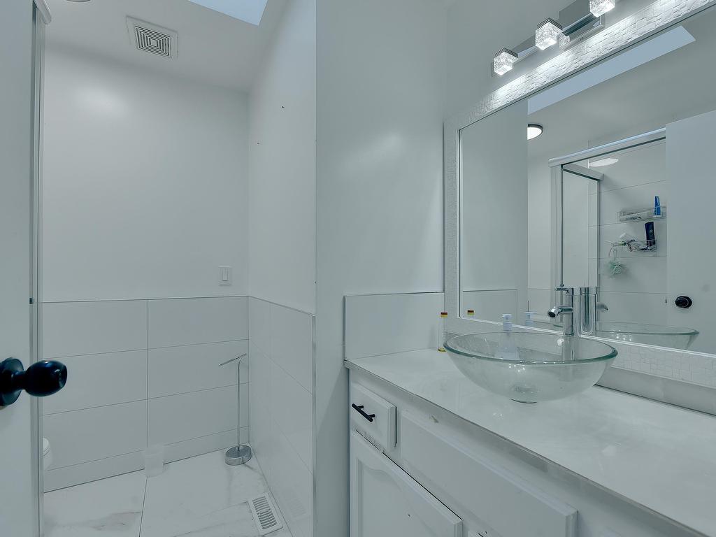 









12889


63a

Avenue,
Surrey,




BC
V3X 1S4

