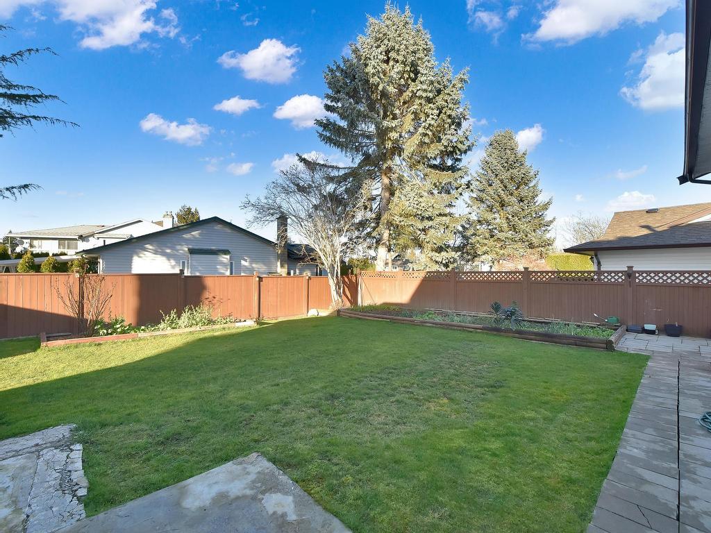 









12889


63a

Avenue,
Surrey,




BC
V3X 1S4

