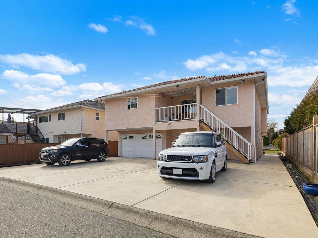









9638


131

Street,
Surrey,




BC
V3T 3P3

