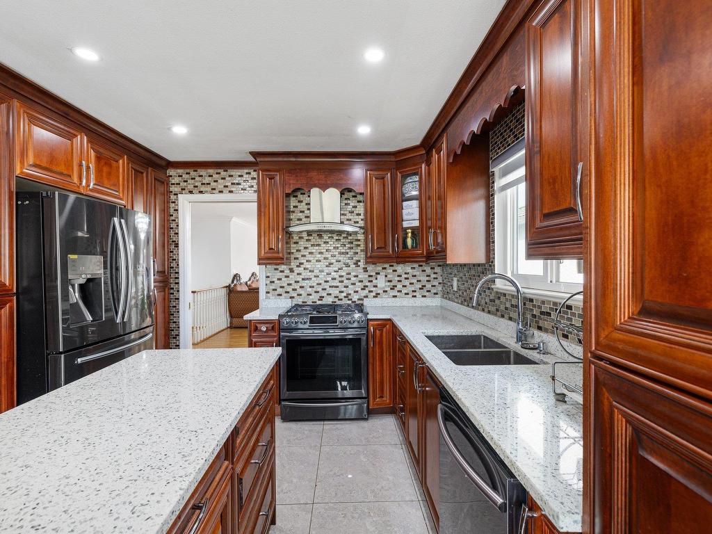 









9638


131

Street,
Surrey,




BC
V3T 3P3

