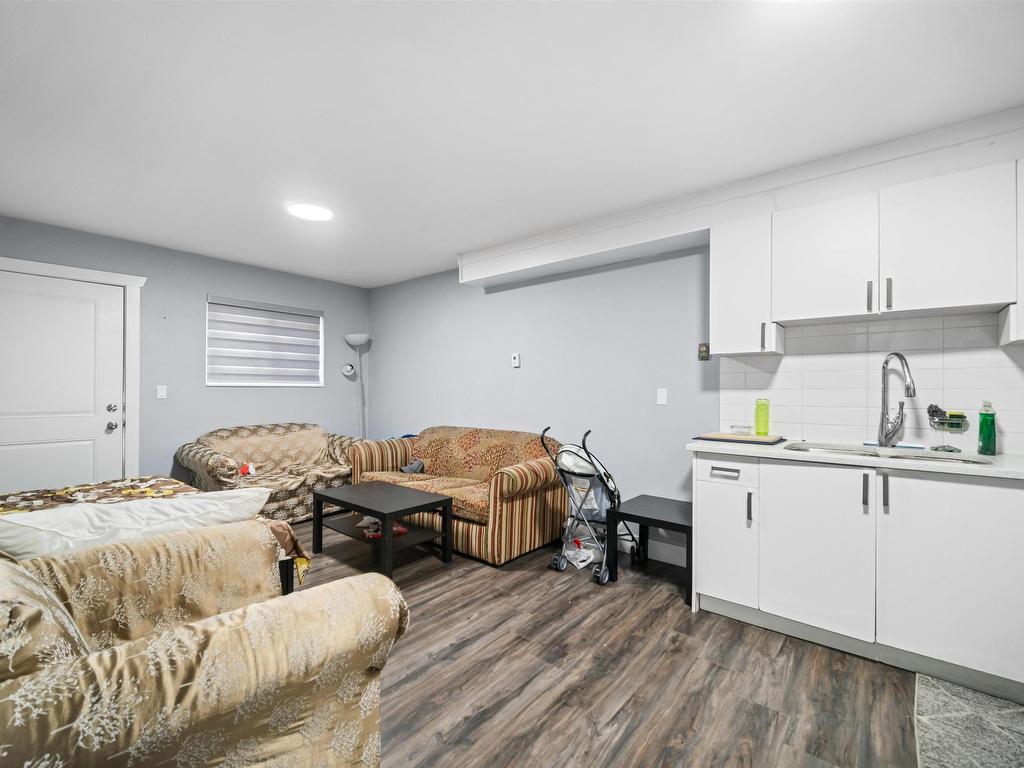 









13249


81a

Avenue,
Surrey,




BC
V3W 8Z2

