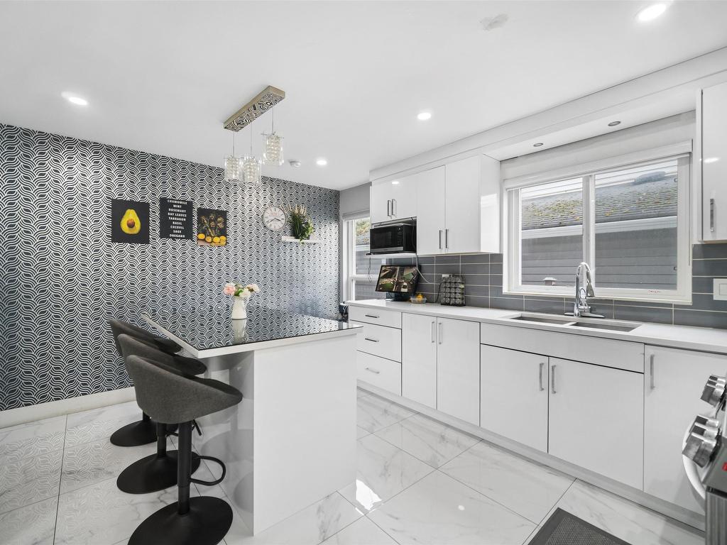 









13249


81a

Avenue,
Surrey,




BC
V3W 8Z2

