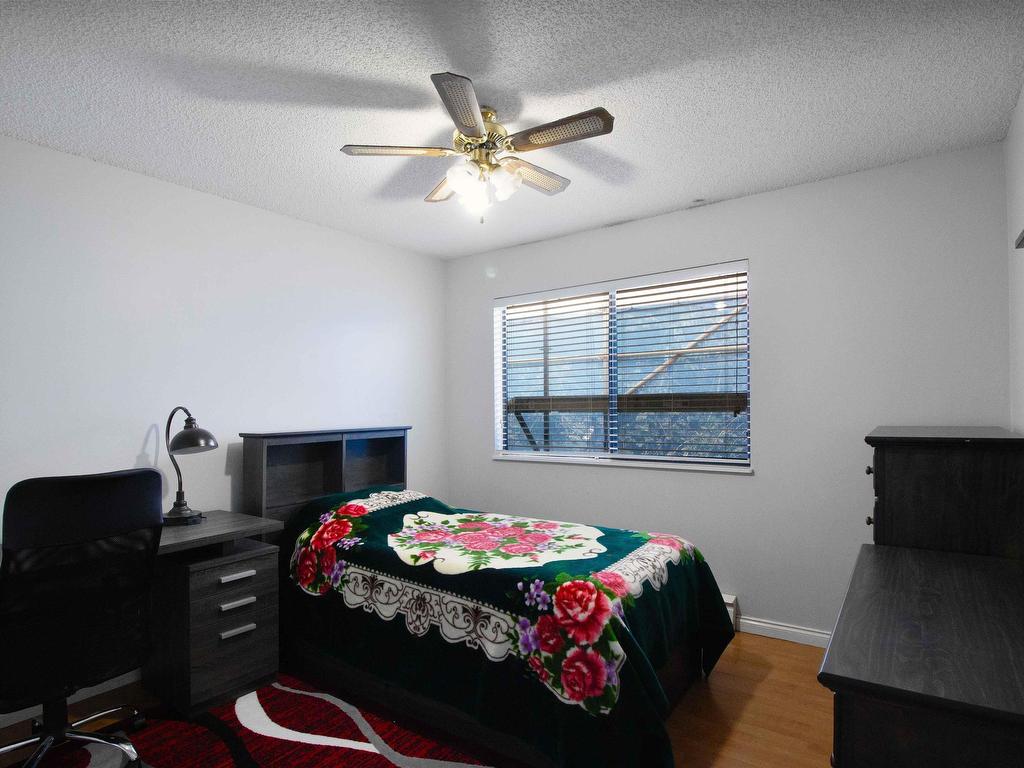 









13289


71b

Avenue,
Surrey,




BC
V3W 7Z5

