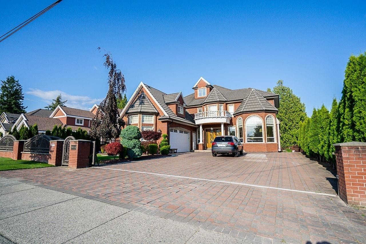 









9316


125

Street,
Surrey,




BC
V3V 4X6


