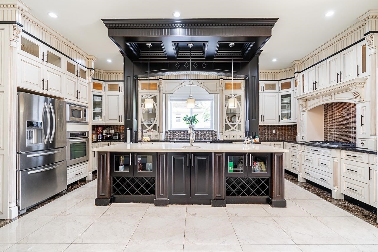 









9316


125

Street,
Surrey,




BC
V3V 4X6

