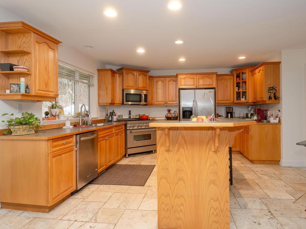 









12236


Powell

Street,
Mission,




BC
V4S 1C1

