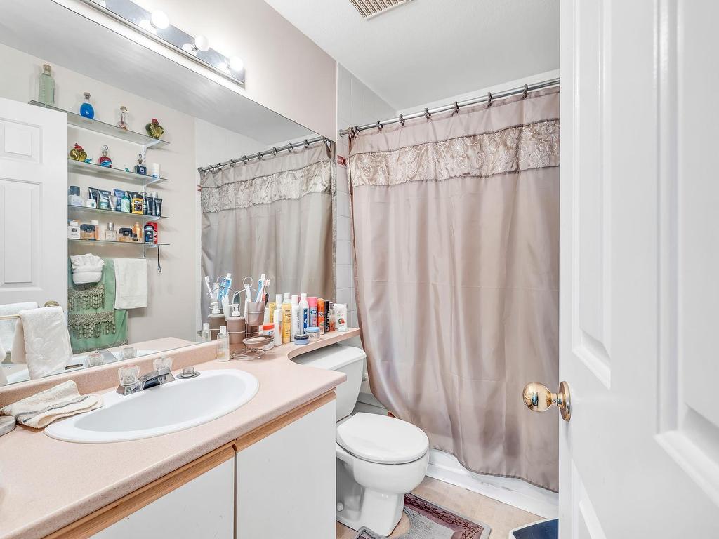 









13930


72

Avenue, 2,
Surrey,




BC
V3W 0J8

