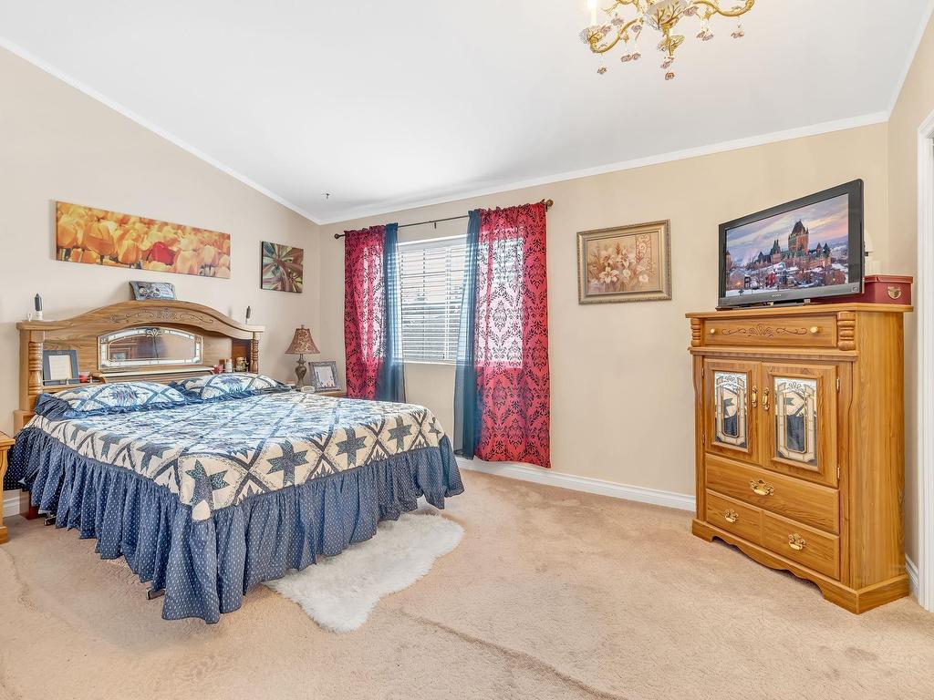 









13930


72

Avenue, 2,
Surrey,




BC
V3W 0J8

