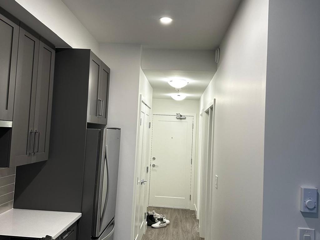 









18811


72

Avenue, 404,
Surrey,




BC
V0V 0V0

