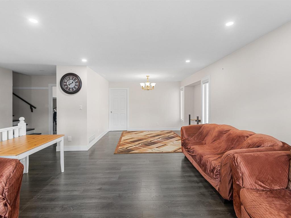 









32105


Rogers

Avenue,
Abbotsford,




BC
V2T 5B7

