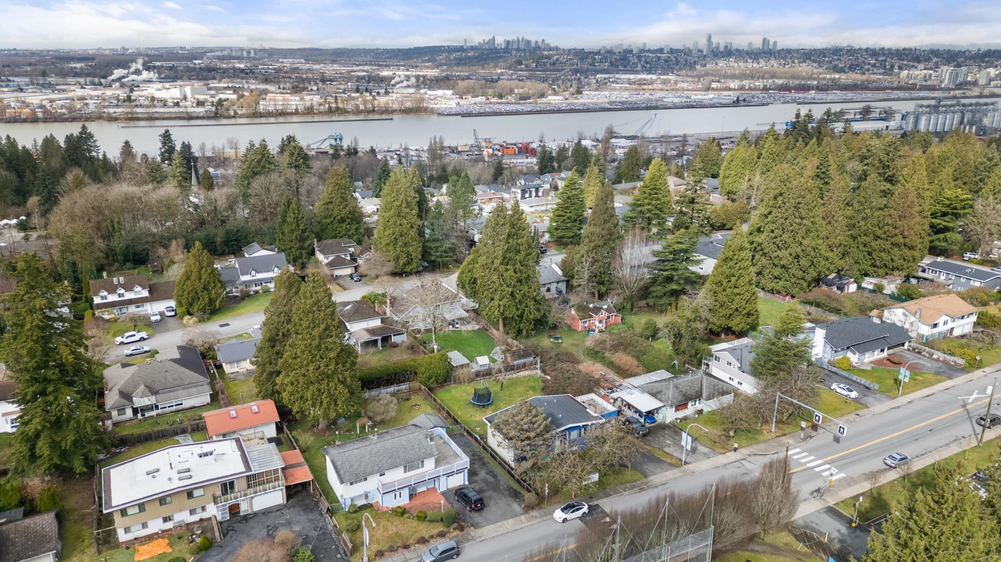 









9185


112

Street,
Delta,




BC
V4C 4X7

