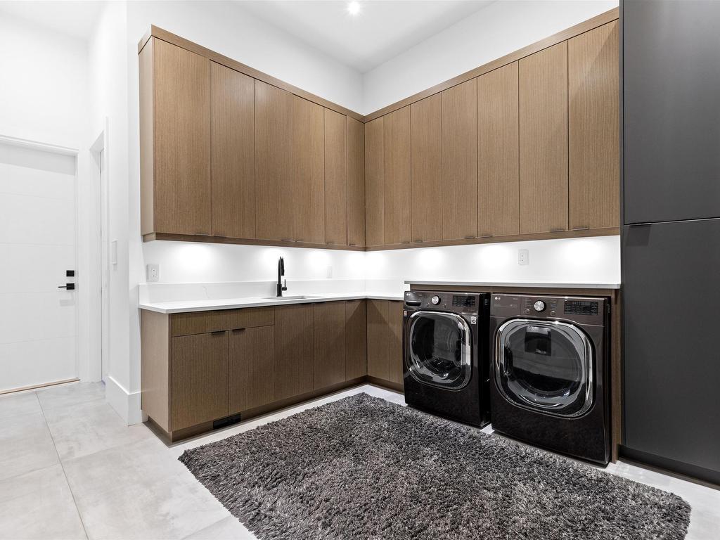 









6173


132

Street,
Surrey,




BC
V3X 1M9

