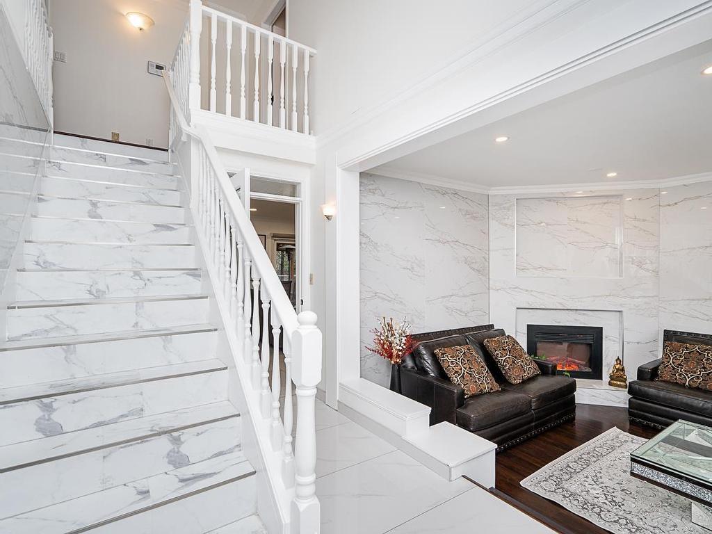 









8676


146a

Street,
Surrey,




BC
V3S 6N7

