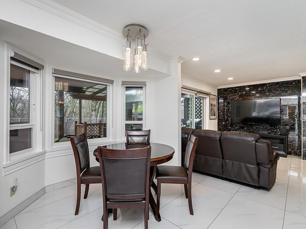 









8676


146a

Street,
Surrey,




BC
V3S 6N7

