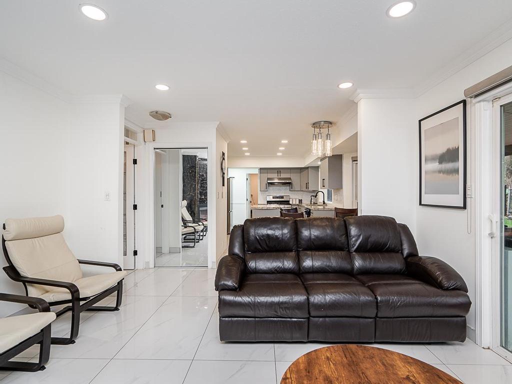 









8676


146a

Street,
Surrey,




BC
V3S 6N7

