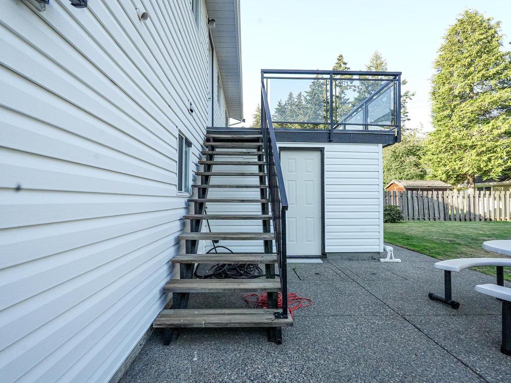 









3722


197a

Street,
Langley,




BC
V3A 1B7

