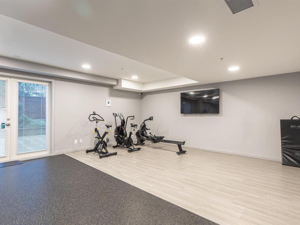 









10838


Whalley

Boulevard, 406,
Surrey,




BC
V3R 0G8

