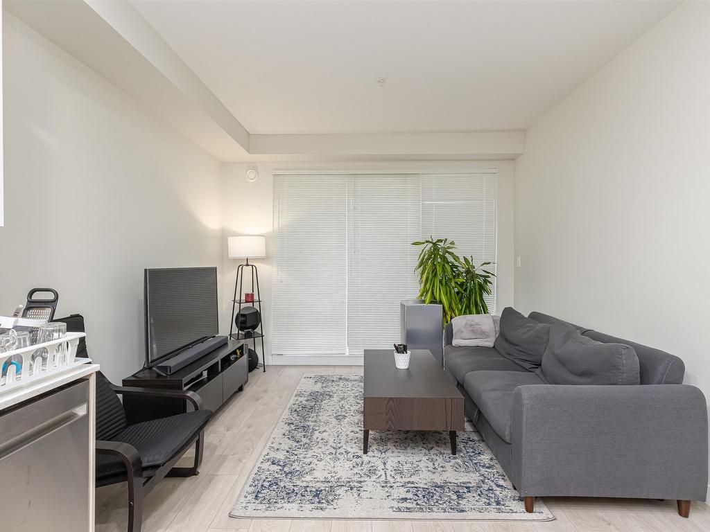 









10838


Whalley

Boulevard, 406,
Surrey,




BC
V3R 0G8

