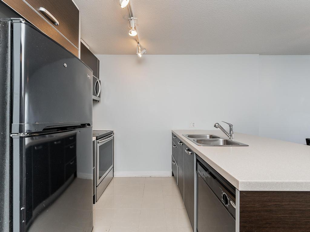 









9981


Whalley

Boulevard, 2503,
Surrey,




BC
V3T 0G6

