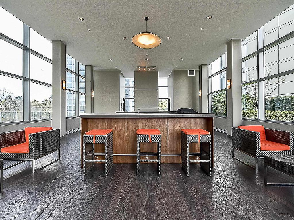 









9981


Whalley

Boulevard, 2503,
Surrey,




BC
V3T 0G6

