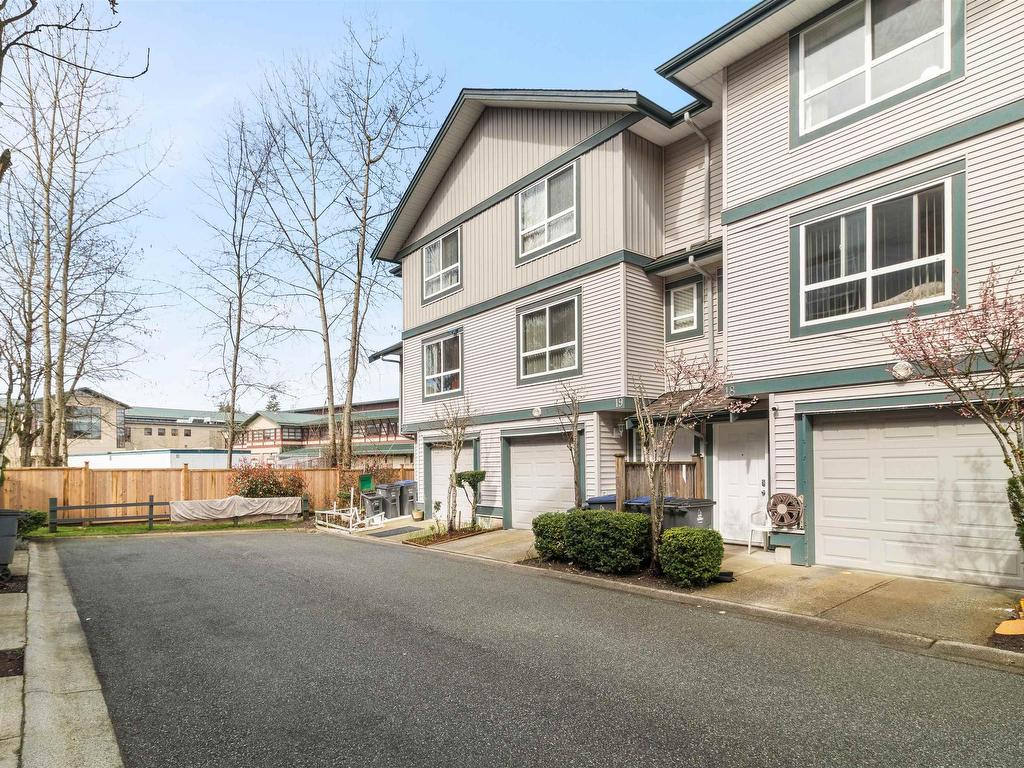 









12730


66

Avenue, 18,
Surrey,




BC
V3W 2A9

