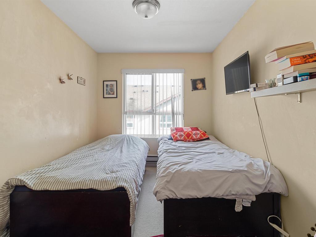 









12730


66

Avenue, 18,
Surrey,




BC
V3W 2A9

