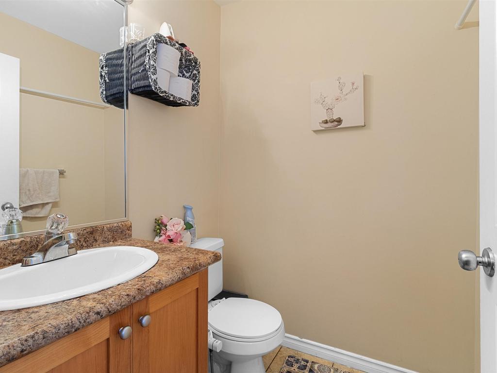 









12730


66

Avenue, 18,
Surrey,




BC
V3W 2A9

