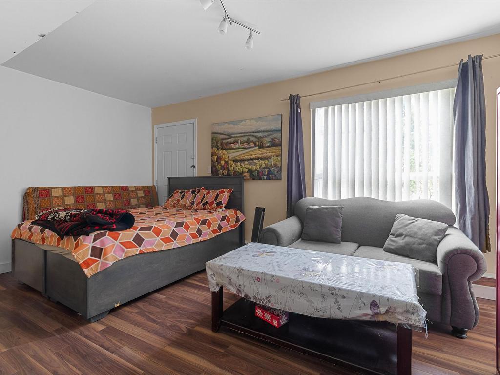 









12730


66

Avenue, 18,
Surrey,




BC
V3W 2A9

