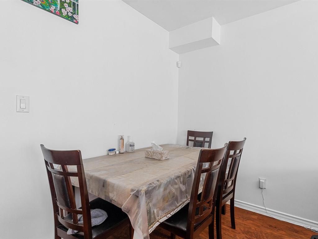 









12730


66

Avenue, 18,
Surrey,




BC
V3W 2A9

