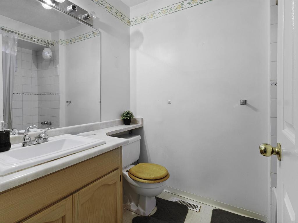 









19037


60

Avenue,
Surrey,




BC
V3S 8A1

