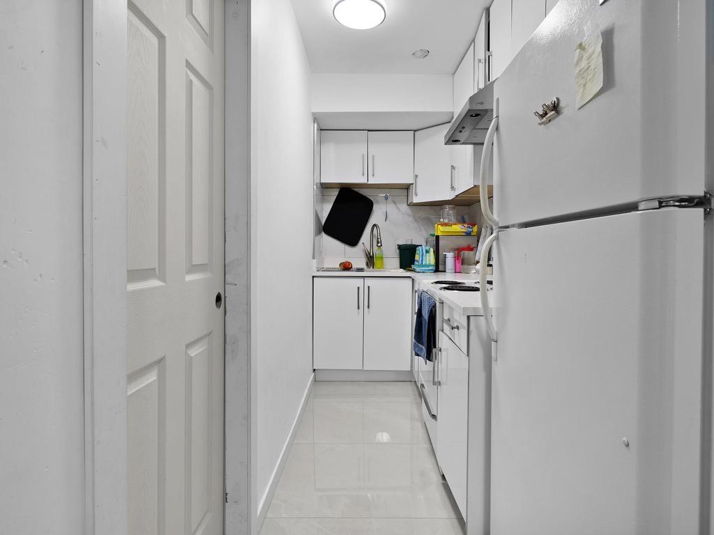 









19037


60

Avenue,
Surrey,




BC
V3S 8A1

