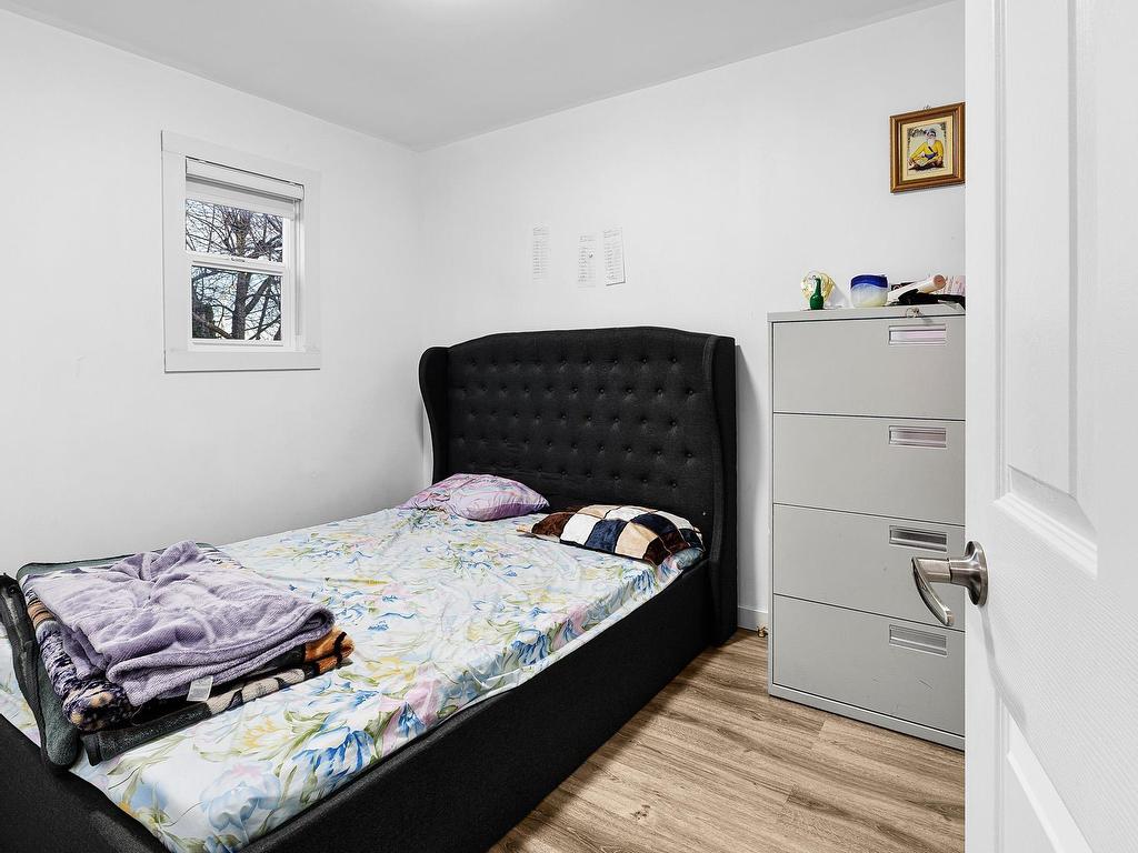 









19037


60

Avenue,
Surrey,




BC
V3S 8A1

