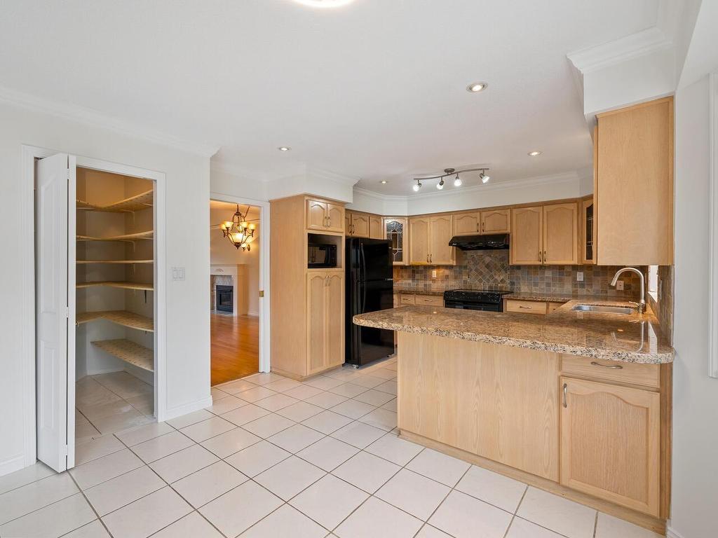 









13346


60

Avenue,
Surrey,




BC
V3X 2M2


