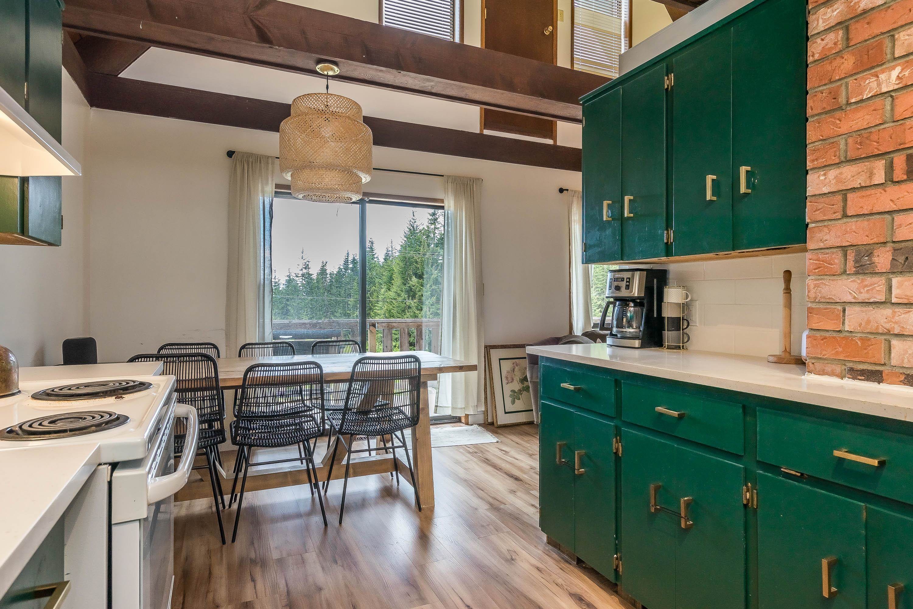 









46945


Snowmist

Drive,
Mission,




BC
V0M 1A1

