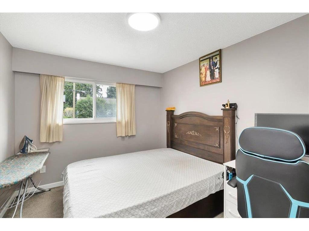 









7125


114a

Street,
Delta,




BC
V4E 1X3

