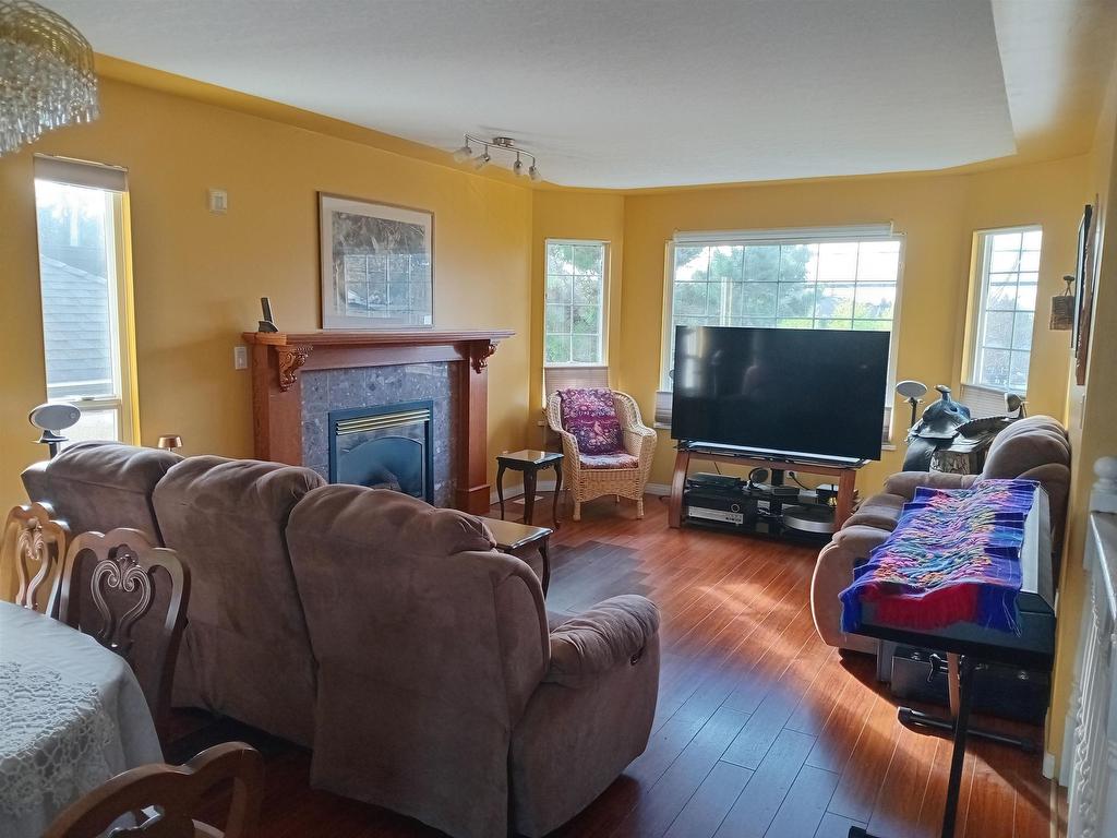 









6084


126

Street,
Surrey,




BC
V3X 1V6

