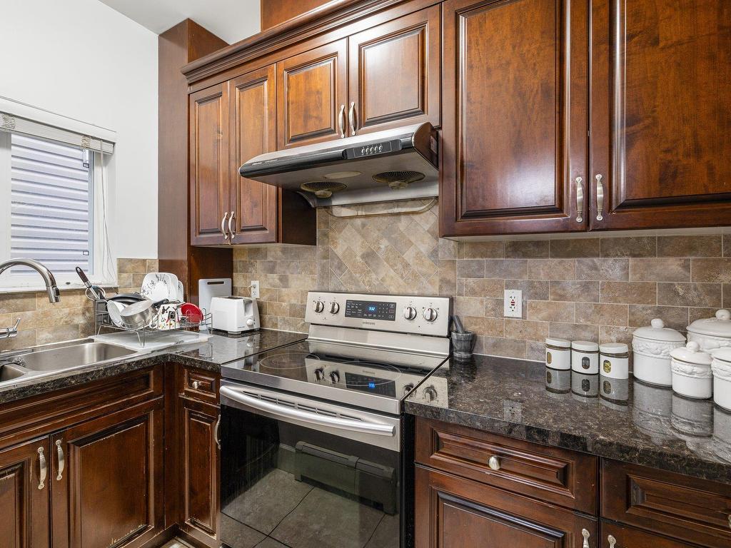 









6250


142b

Street,
Surrey,




BC
V3X 0B7

